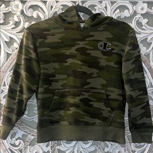 Champion Boy's Green Camo Print Hoodie M 10/ 12 Hooded Logo Front Sweatshirt EUC